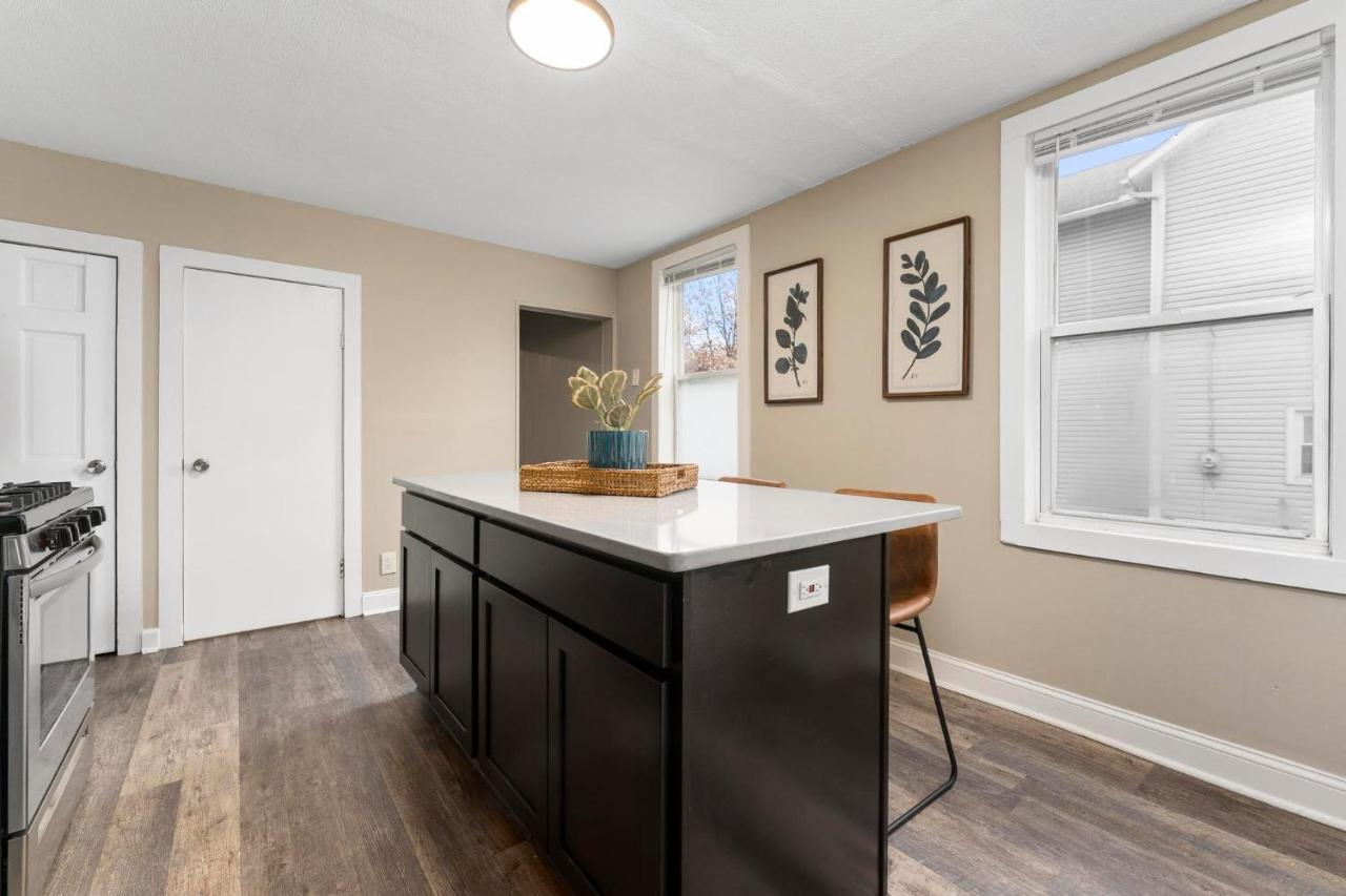 Newly Renovated 3 Bedroom Near High St * Columbus